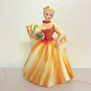 Lovely 1960's Inarco Cleveland, Ohio E-2087 Lady Planter